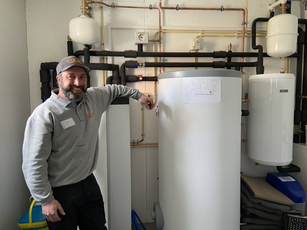 Omscholen naar de techniek via Strevon: Wat is jouw salaris en krijg je dit elke maand?